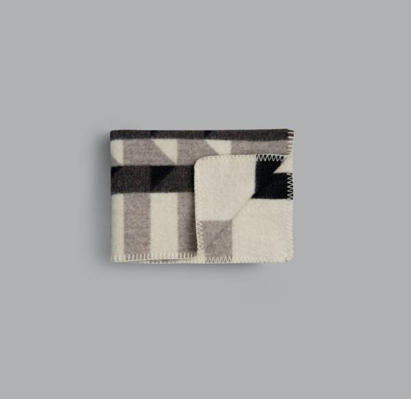 Hovedbilde Kvam - Greyscale babypledd