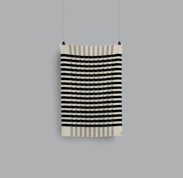 Hovedbilde Kvam - Greyscale babypledd